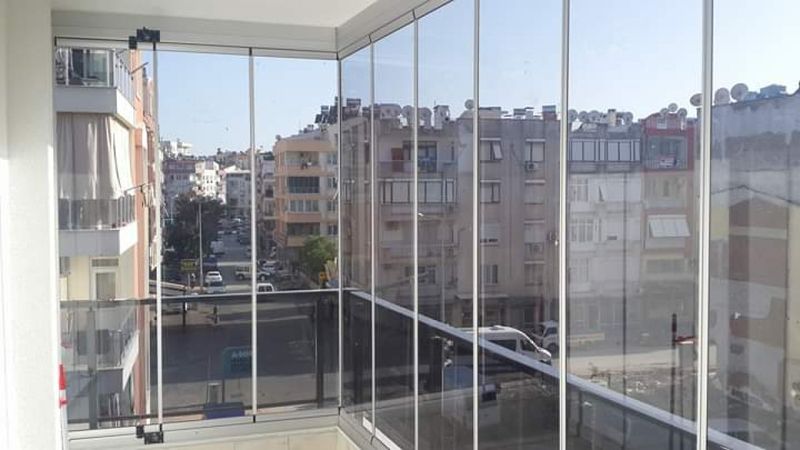 Genis acikli cam balkon uygulamasi, Ankara